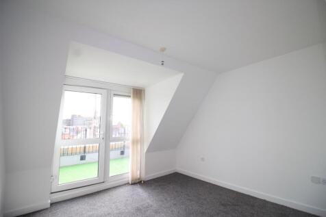bedroom 2.JPG