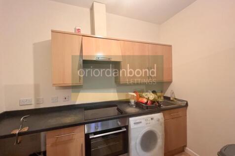 st eds kitchen.jpg