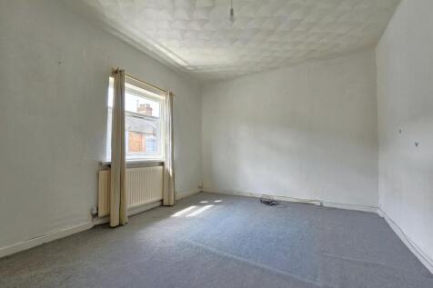 Bedroom One.jpg