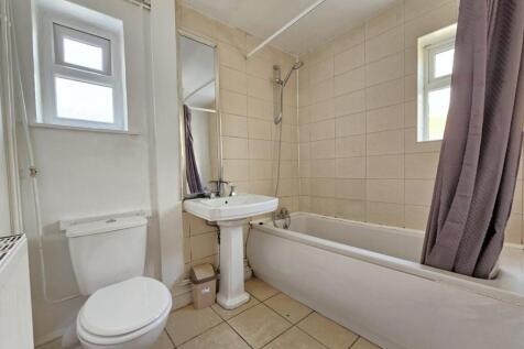 Bathroom.jpg