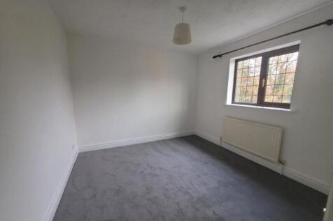 WhatsApp Image 2025-12-01 at 12.36.11_432f894f.jpg