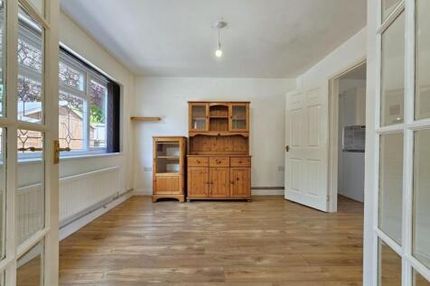 Dining room.jpg