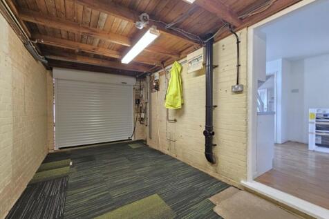Garage.jpg