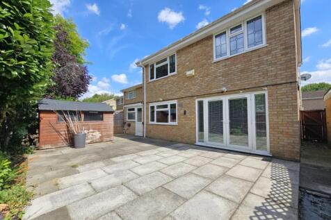 Rear Garden 1.jpg