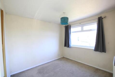 Bedroom 2.JPG