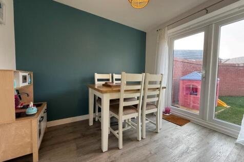 Dining area.jpg