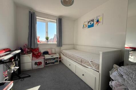 Bedroom 3.jpg