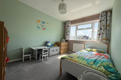 Bedroom 2.jpg