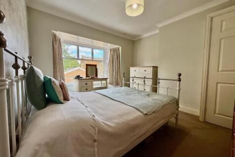 Master bedroom.jpg