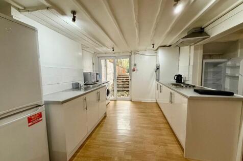 Kitchen.jpg