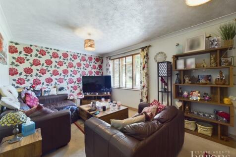 CAM01093G0-PR0415-STILL003.jpg