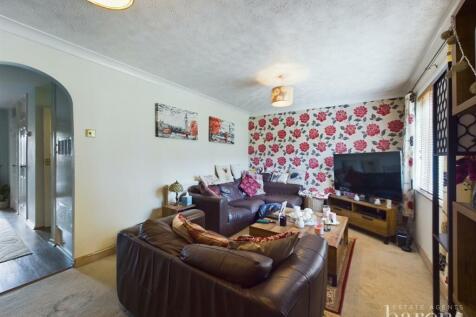 CAM01093G0-PR0415-STILL005.jpg