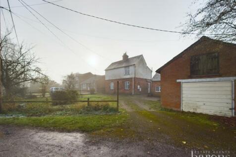 CAM01093G0-PR0450-STILL036.jpg