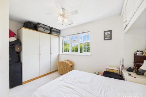 CAM05500G0-PR0013-STILL005.jpg
