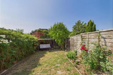 CAM05500G0-PR0032-STILL024.jpg
