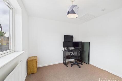 CAM05500G0-PR0054-STILL006.jpg