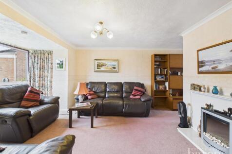 CAM05500G0-PR0063-STILL003.jpg