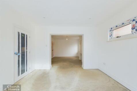 CAM03135G0-PR0210-STILL013.jpg