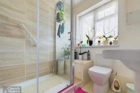 Shower Room.jpg