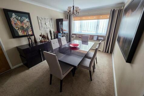 Dining Room.jpg