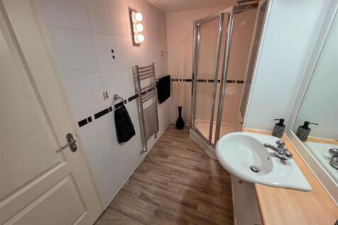 Third Bathroom.jpg