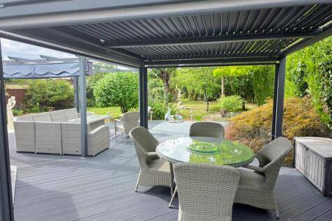 Top garden from house 1a.jpg