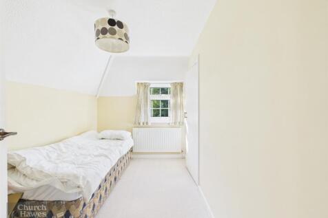 CAM04964G0-PR0196-STILL005.jpg