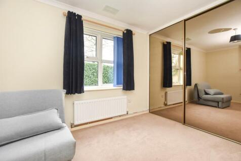 Bedroom One B.jpg