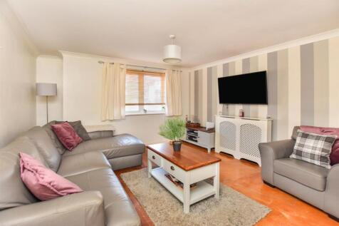 Lounge.