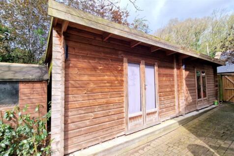 GARDEN OFFICE-ROOM USE.jpg