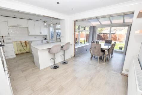 kitchen diner.
