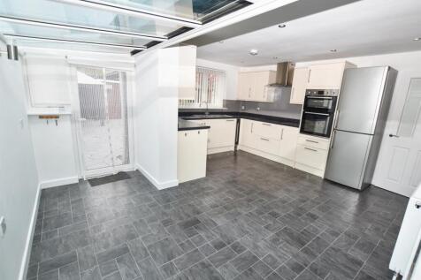 kitchen b.jpg