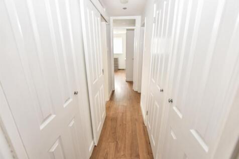 inner hallway.jpg