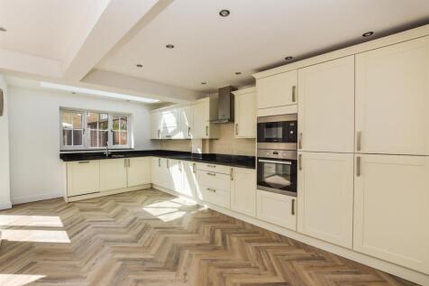 Kitchen A.jpg