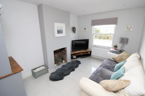 Snug-Famliy Room.JPG