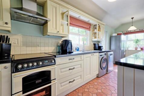 IMG_1973_4_5_easyHDR-interior3.jpg