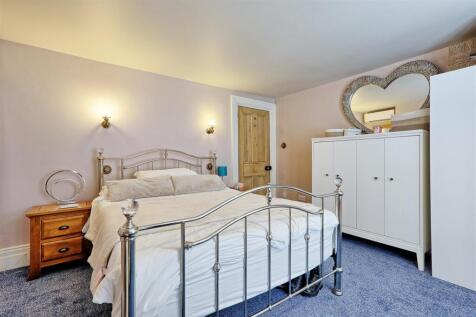 IMG_1988_89_90_easyHDR-interior3.jpg