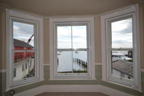 11A the High Street 028.JPG