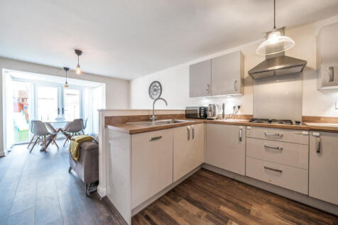Kitchen/Open Plan