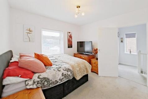 Rear Bedroom