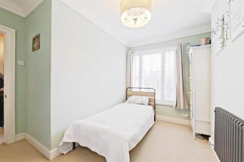 Bedroom (2).jpg