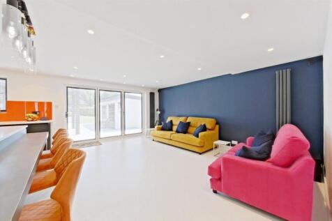 Lounge (2).jpg