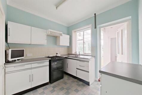Kitchen (2).jpg
