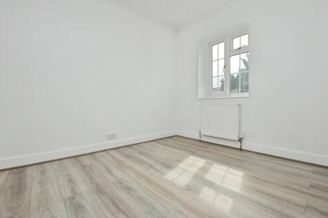 pbox-bedroom-328429.JPG