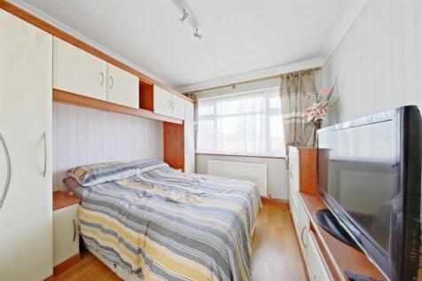 Bedroom_pe_pe.jpg
