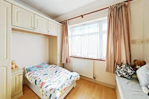 Bedroom.jpg