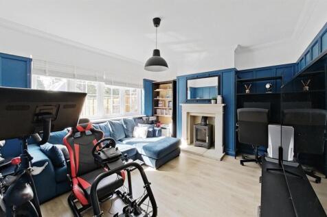 Sitting Room.jpg
