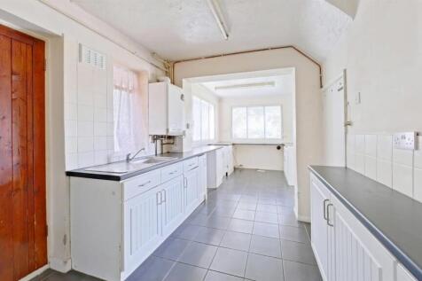 Kitchen (3).jpg