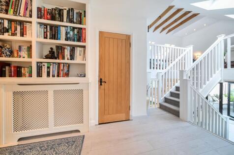 Hallway/ Stairs