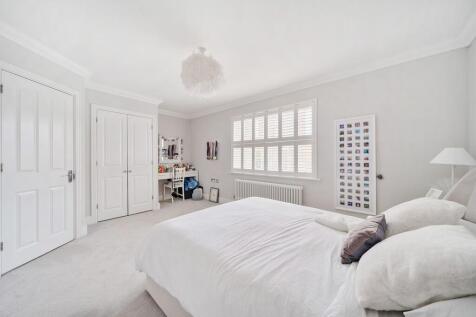 Bedroom&#39;s Two, Three &amp; Four